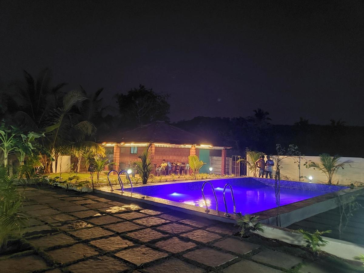 White Truffle Resort, 阿姆波尔 外观 照片
