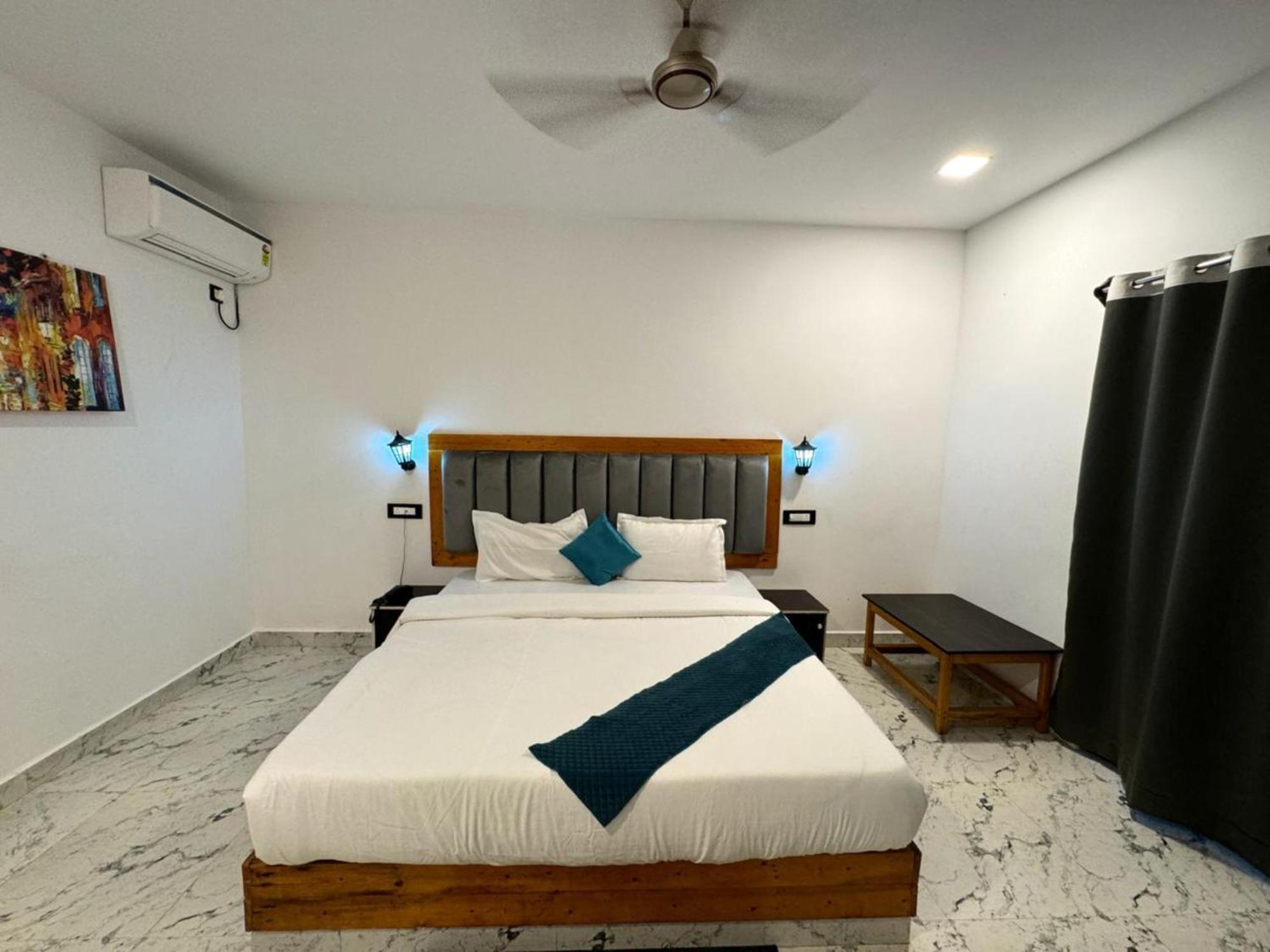 White Truffle Resort, 阿姆波尔 外观 照片